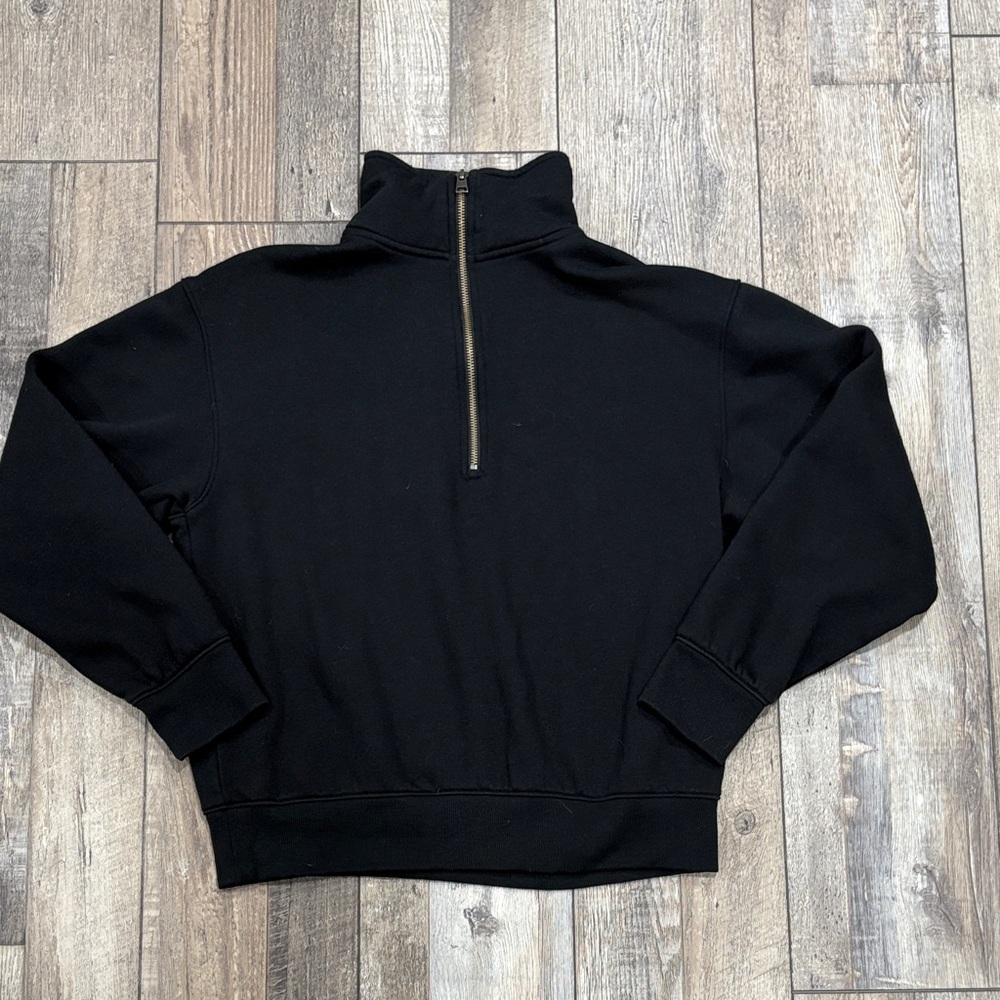 NWOT Universal Thread Quarter-Zip Sweatshirt